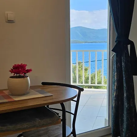 Dalmatino-lion Komarna