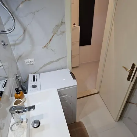 Dalmatino-lion Apartament *