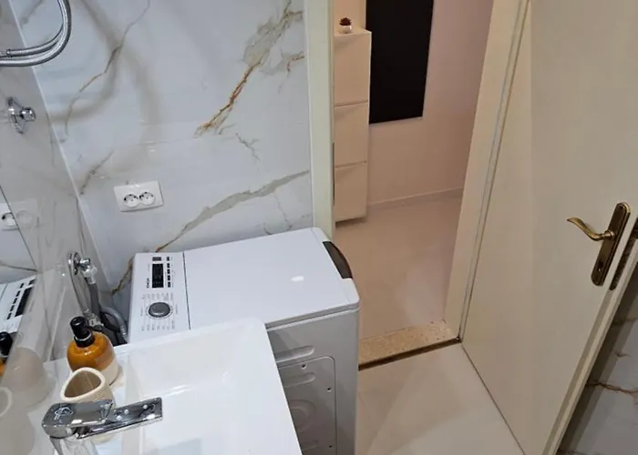 Dalmatino-lion شقة *