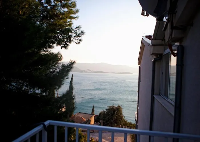 Dalmatino-lion شقة كومارنا