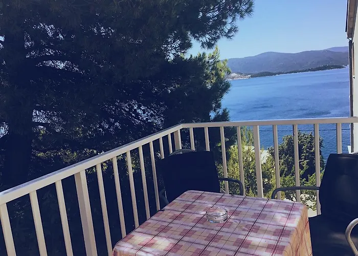 Dalmatino-lion كومارنا