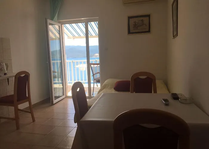 شقة Dalmatino-lion